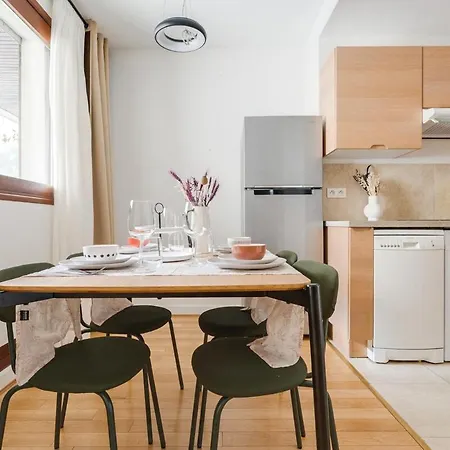 Apartment Trocadero 1bedroom 4 People